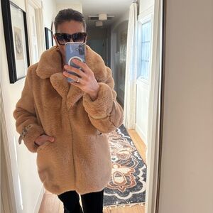 DH New York Clara Faux Fur Teddy Jacket Came//Tan Size Small